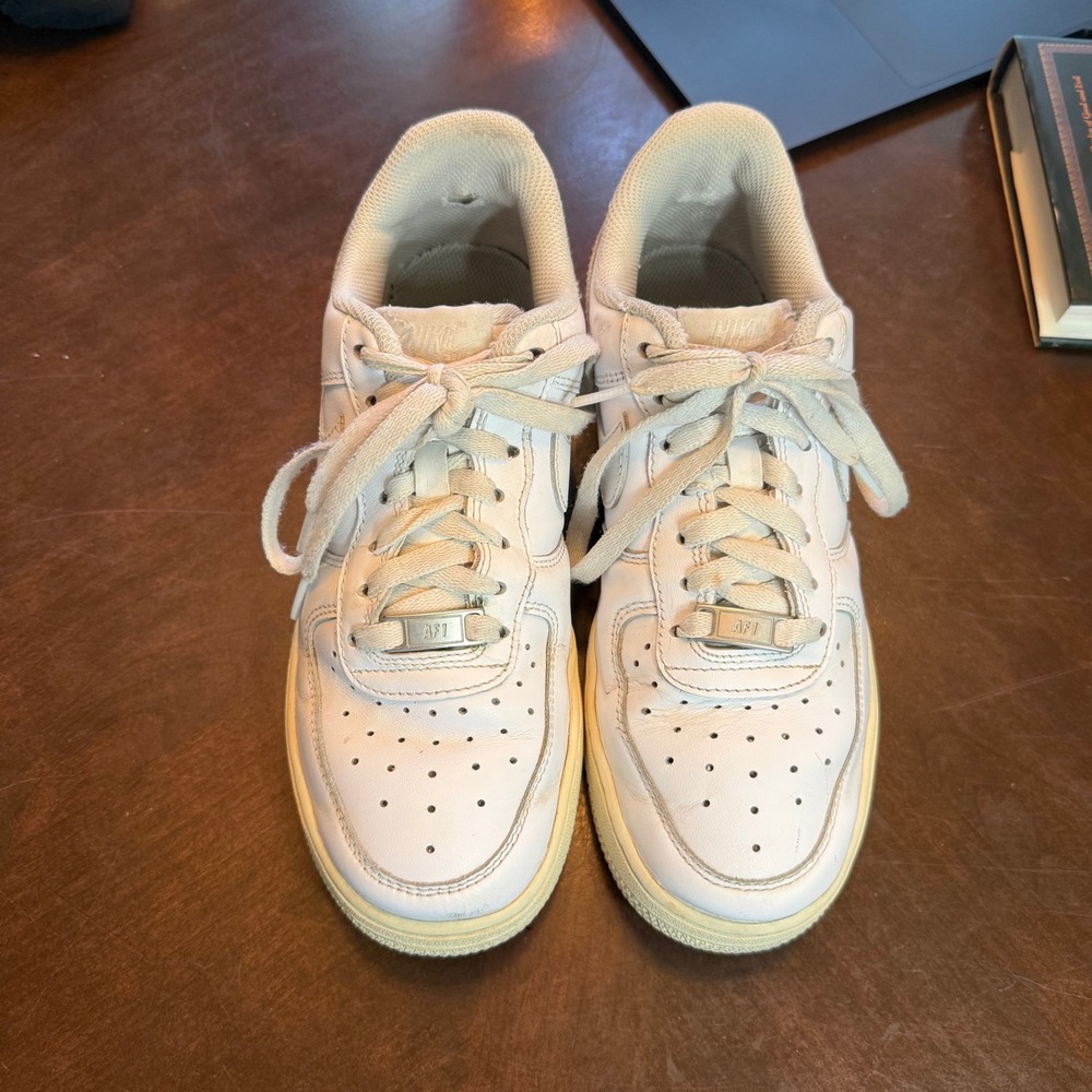 Nike Air Force 1 Low White Women's Size 7‎